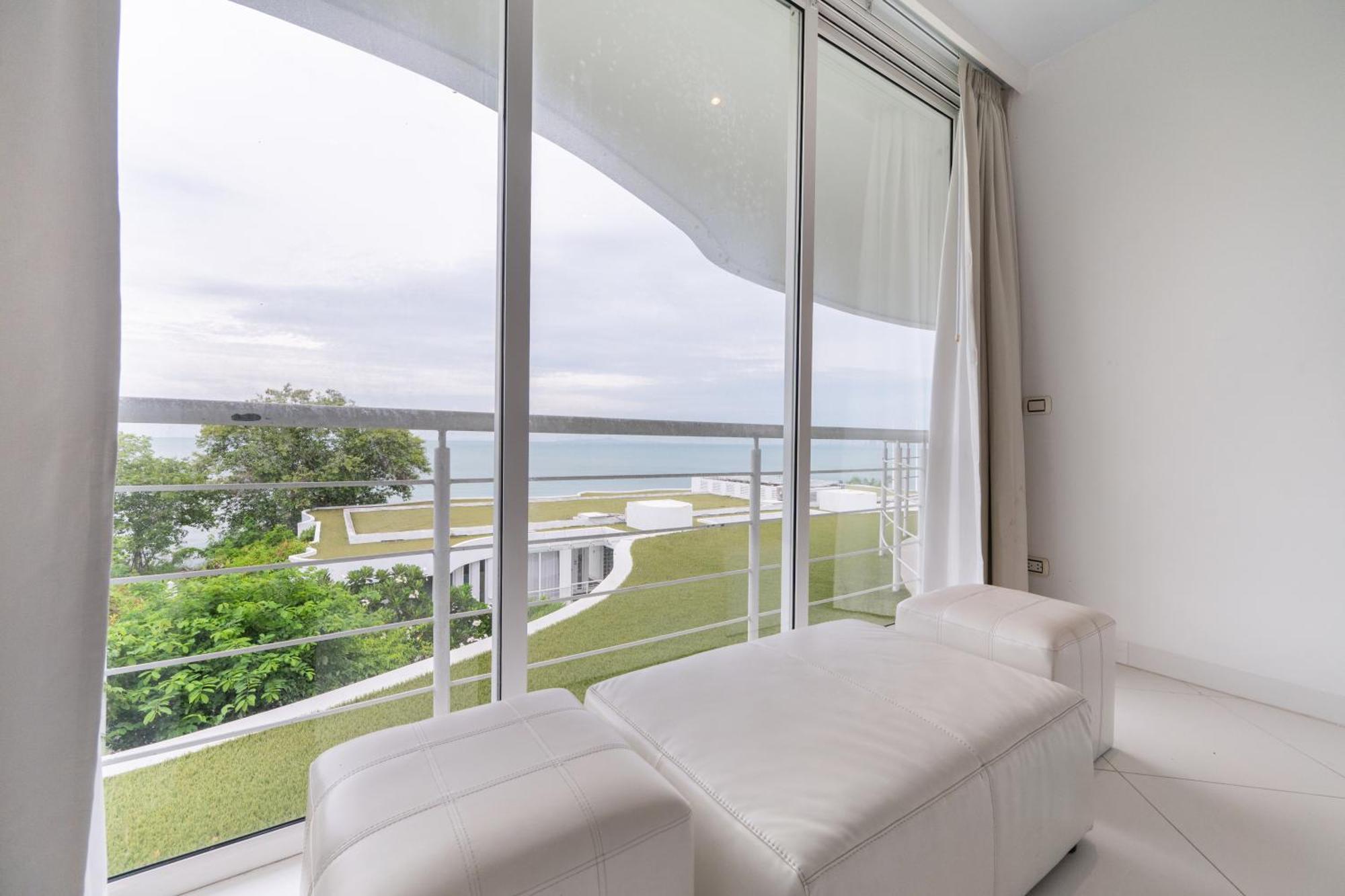 Pure Sunset Beach - Ocean View Room, Pattaya ナ・ジョムティエン エクステリア 写真