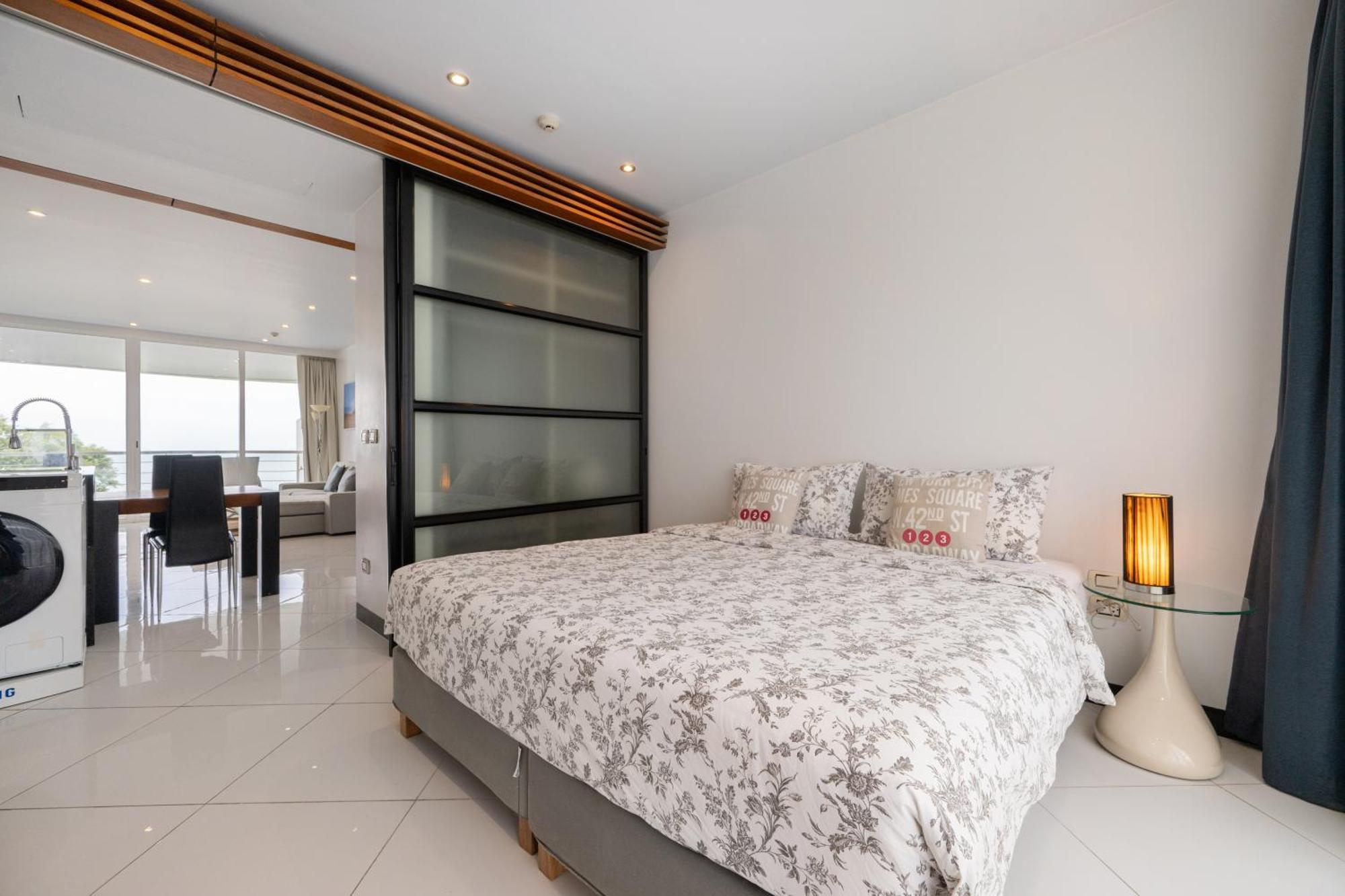 Pure Sunset Beach - Ocean View Room, Pattaya ナ・ジョムティエン エクステリア 写真