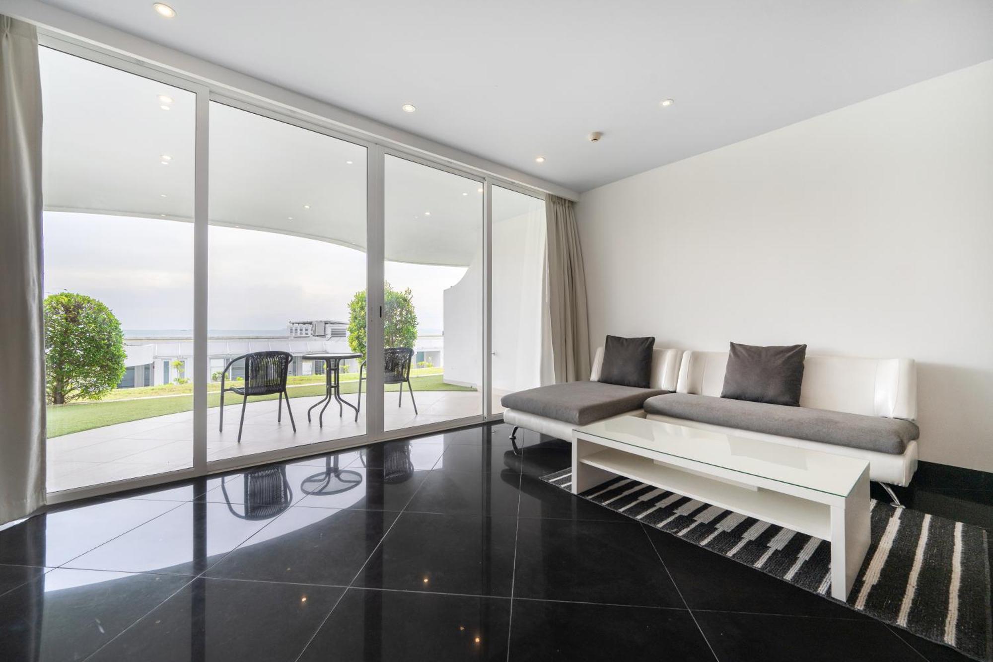 Pure Sunset Beach - Ocean View Room, Pattaya ナ・ジョムティエン エクステリア 写真
