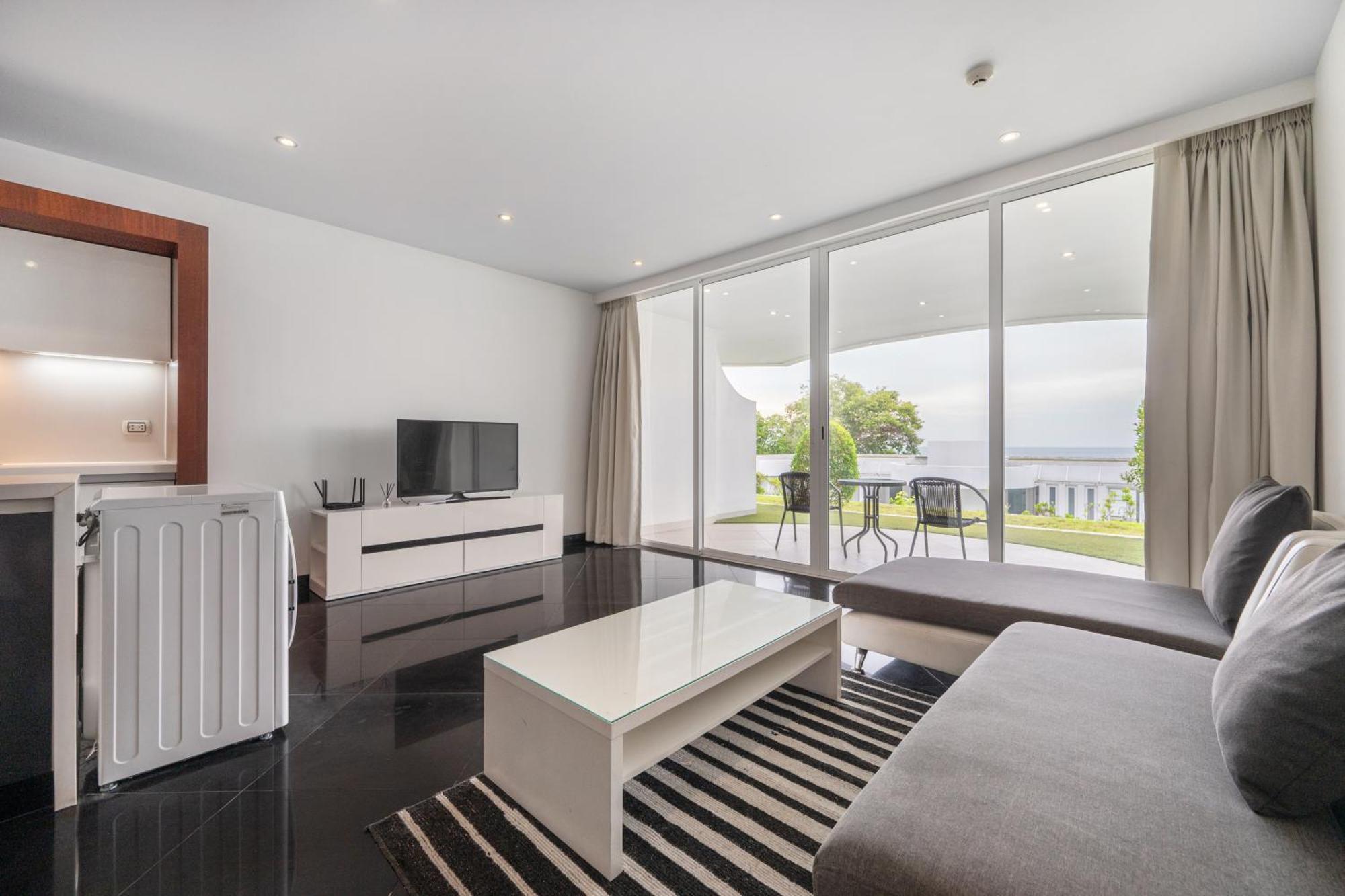 Pure Sunset Beach - Ocean View Room, Pattaya ナ・ジョムティエン エクステリア 写真