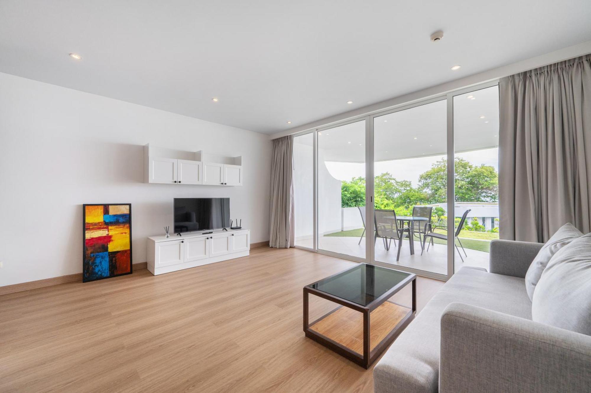 Pure Sunset Beach - Ocean View Room, Pattaya ナ・ジョムティエン エクステリア 写真