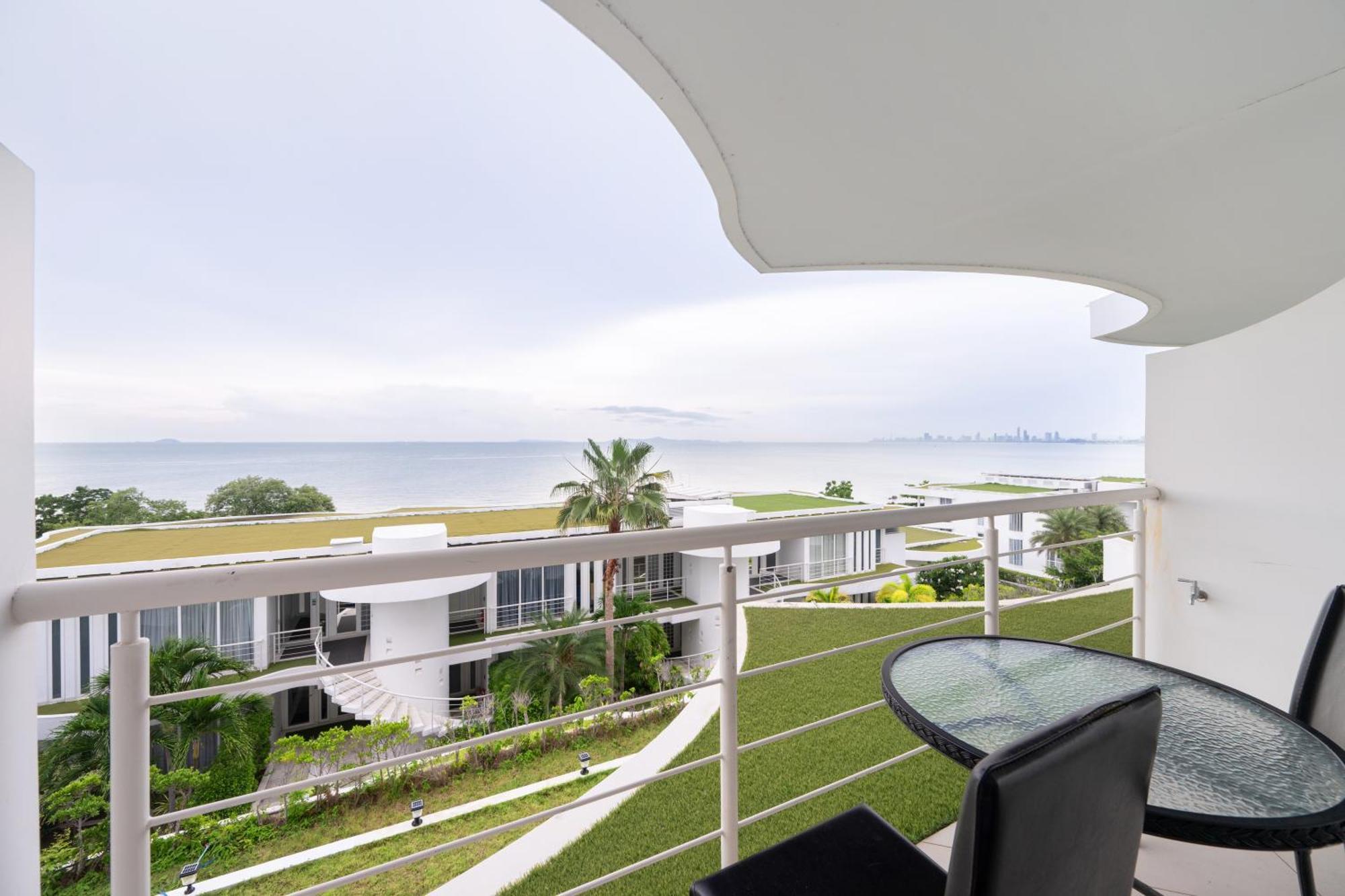 Pure Sunset Beach - Ocean View Room, Pattaya ナ・ジョムティエン エクステリア 写真