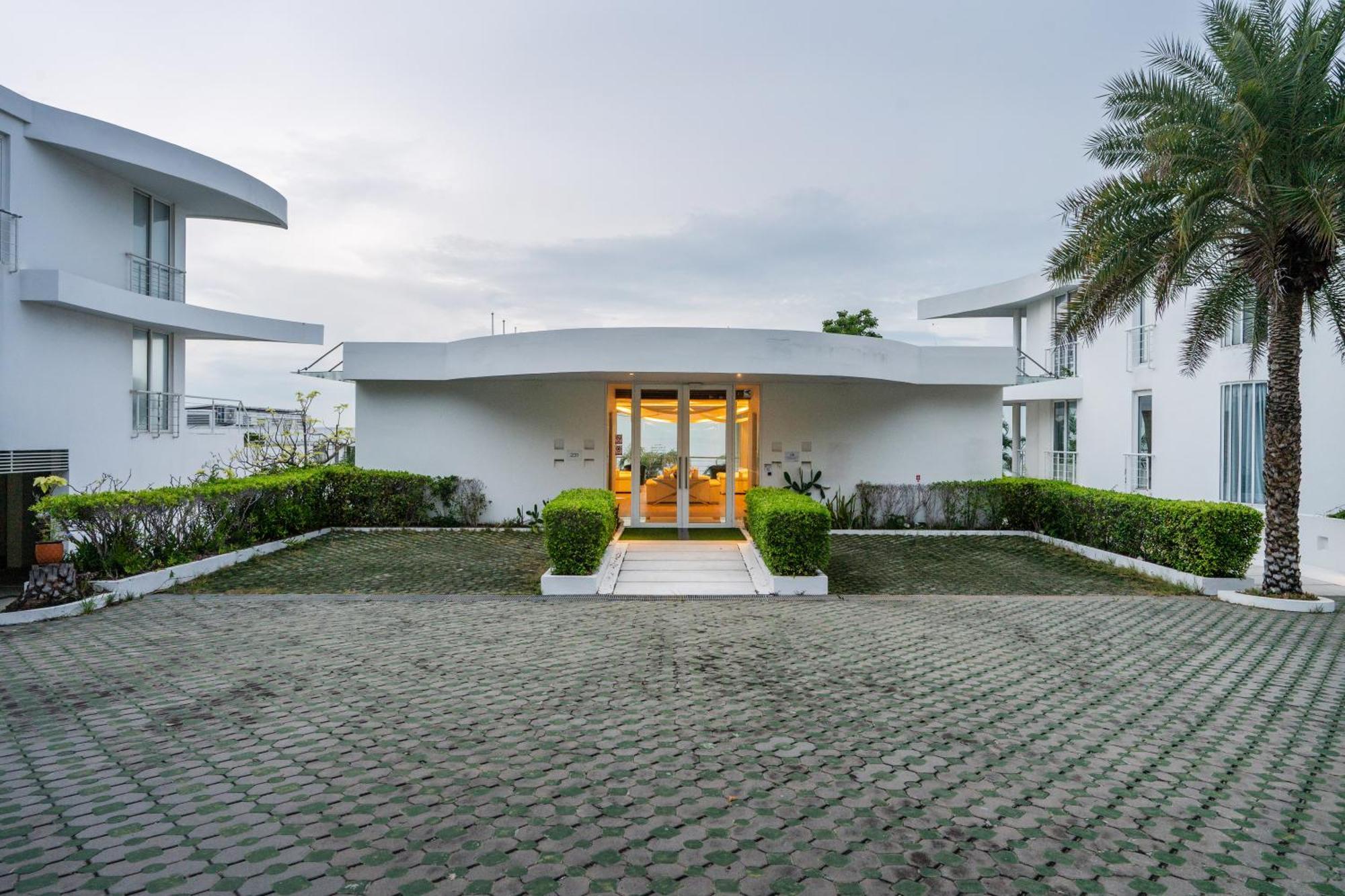 Pure Sunset Beach - Ocean View Room, Pattaya ナ・ジョムティエン エクステリア 写真